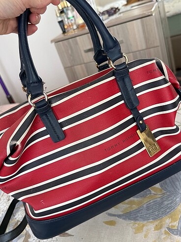 Tommy hilfiger çanta