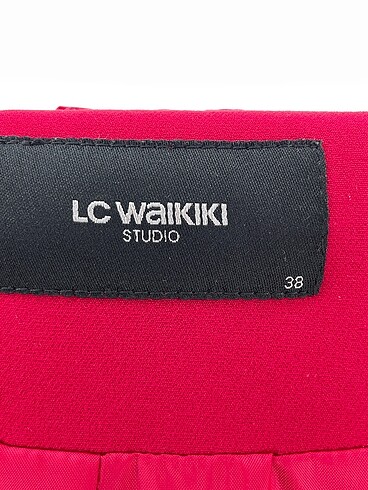 38 Beden kırmızı Renk LC Waikiki Blazer %70 İndirimli.