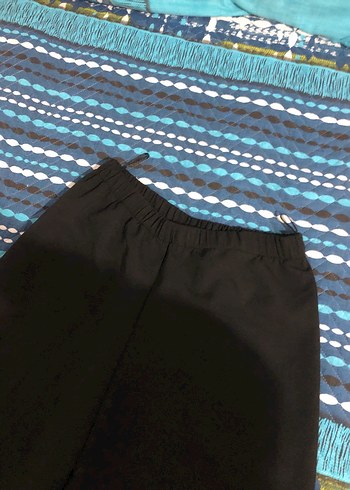 Siyah Pilili Kadın Kumaş Pantolon - Görsel 2