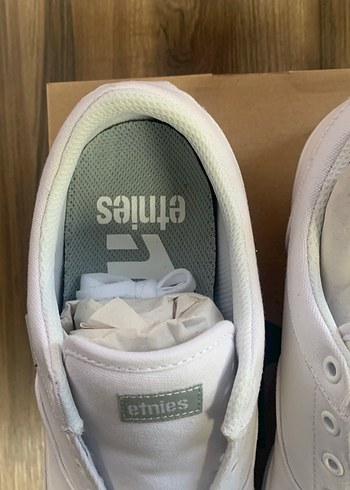 Etnies Beyaz Platform Tabanlı Kadın Spor Ayakkabı - Görsel 3