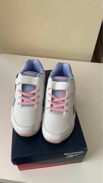 Reebok Reebok kız çocuk ayakkabı. 31 no numara