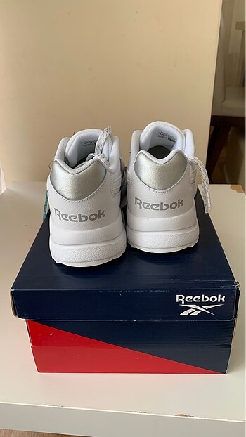 38,5 Beden Reebok kadın ayakkabı, sneaker. 38,5 numara ve 25 cm.