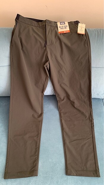 Dockers marka erkek outdoor pantolon. L beden. Haki renk.