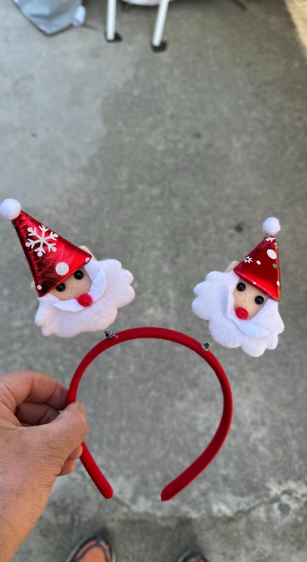 Kırmızı Nakışlı Yılbaşı Temalı Saç Taçları - Görsel 2