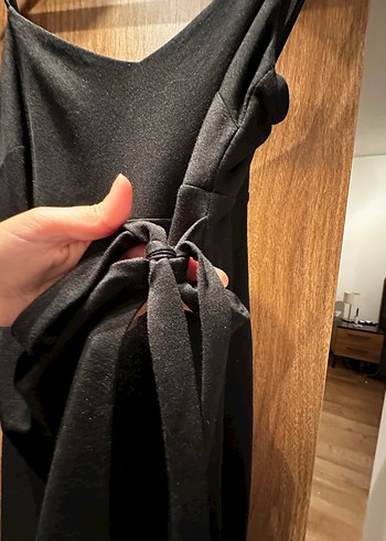 Siyah V Yakalı bağlamalı Midi Elbise - Görsel 4