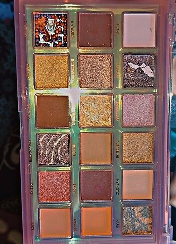 Beden Renk Huda beauty