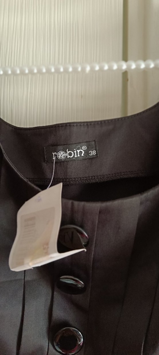 Düğmeli Puantiyeli V Yaka  Elbisesi dar kesim mini - Görsel 3