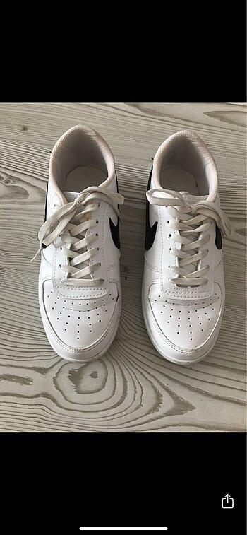 Beyaz spor ayakkabı - Görsel 5