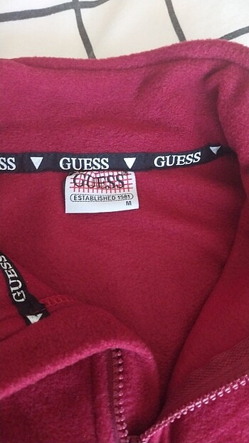 Guess Sweat