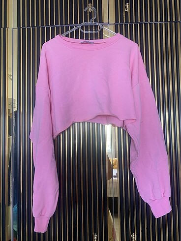 Crop sweatshirt