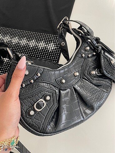 Beden balenciaga siyah rugan çanta