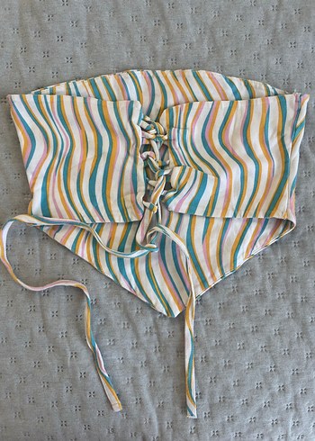 Zara Pastel Çok Renkli Bağlama Desenli straplez crop Sırtı bağlamalı.
