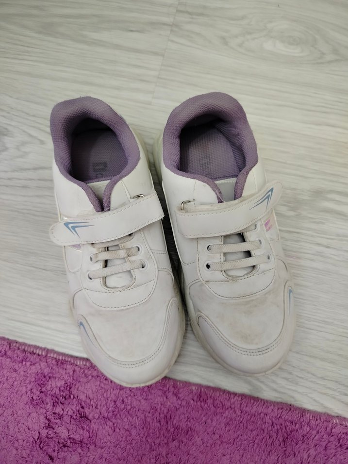 Kız Çocuk Beyaz Cırt Cırtlı Spor Ayakkabı - Görsel 2