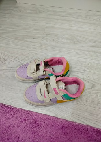 Kız Çocuk Nike Velcro Bağcıklı Spor Ayakkabı - Görsel 2