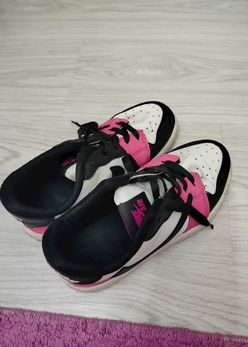 Pembe Siyah Bağcıklı Spor Ayakkabı - Görsel 2