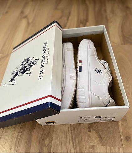 37 Beden beyaz Renk U.S POLO ASSN.