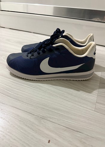 Nike Erkek Lacivert Spor Ayakkabı