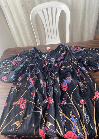 Çiçek Desenli nostalji sabahlık takımı - Görsel 3