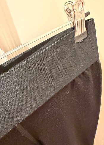 Siyah diz hizzasında Kadın Tayt - Görsel 3