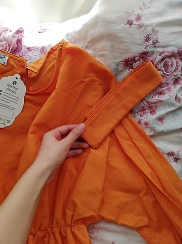36 Beden turuncu Renk Tesettür dünyası elbise