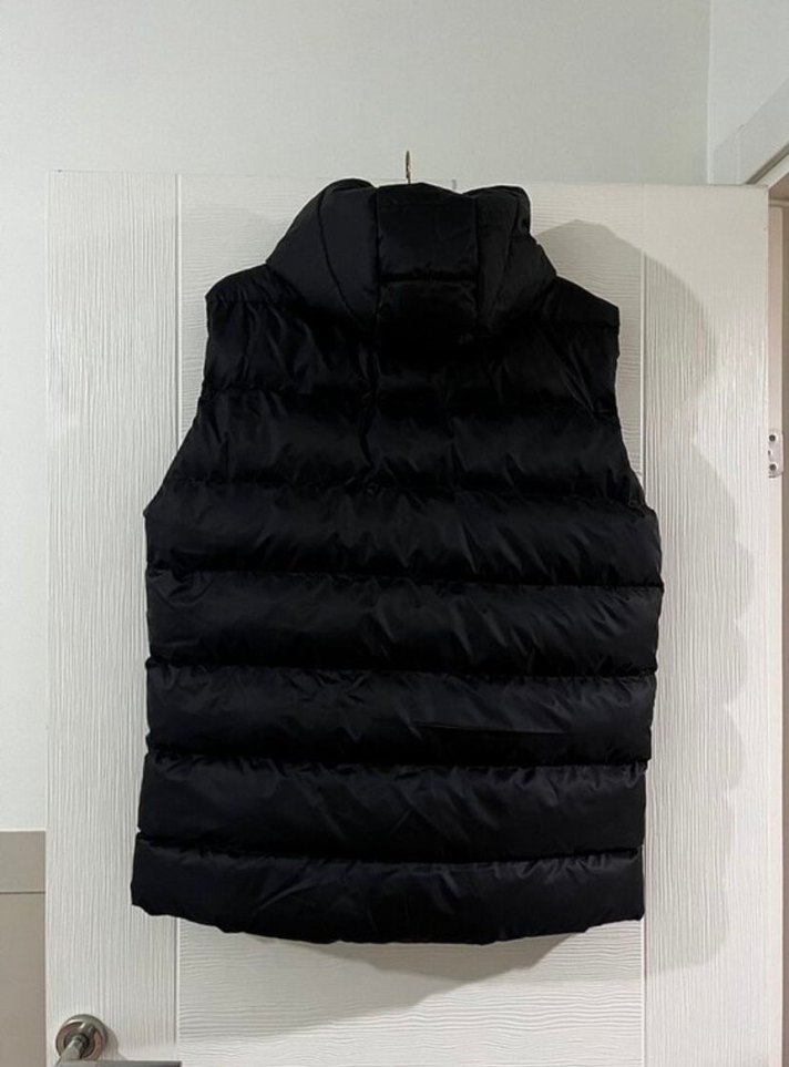 Siyah Yüksek Yakalı Kadın Şişme Yelek - Görsel 2