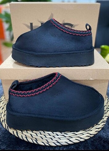  UGG tazz slipper platform tam kalıp kendi UGG kutusunda kı