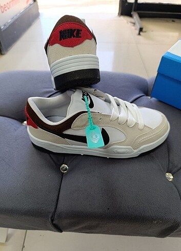 Nike Nike 3000 bej& kırmızı İthal kalite Etiketli kutulu Soft