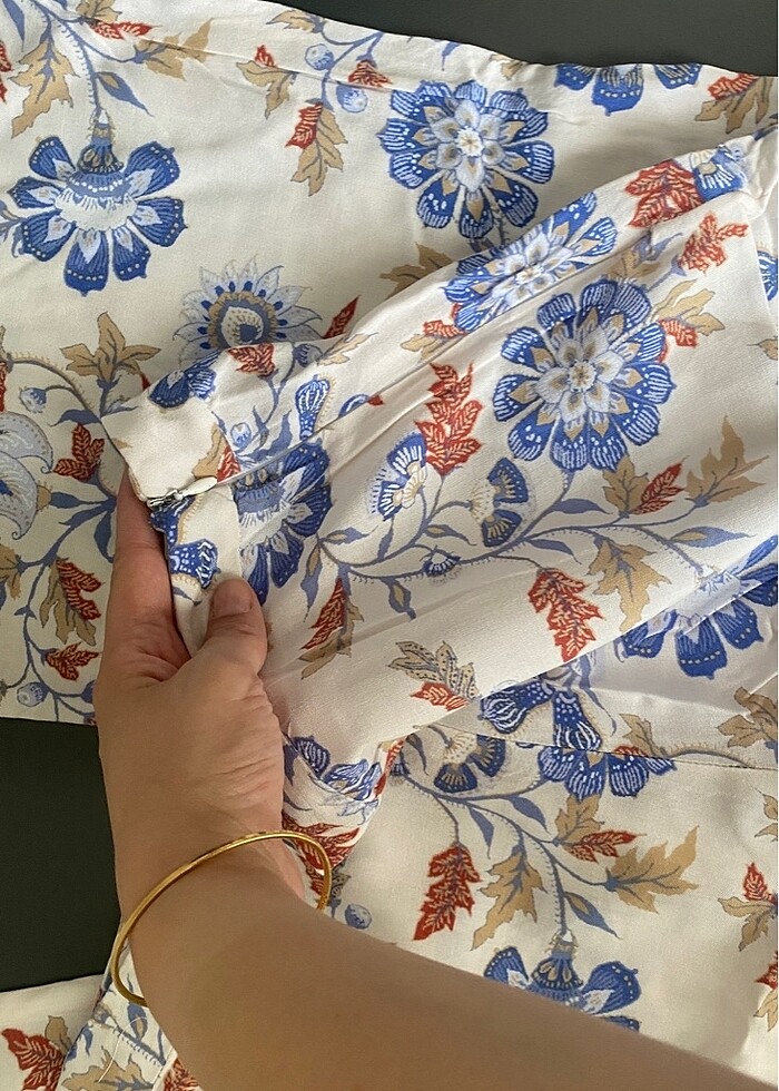 Çiçekli bol pantolon - Görsel 4