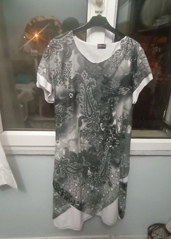 V Yaka Gri Desenli Kısa Hamile Tunik - Görsel 2