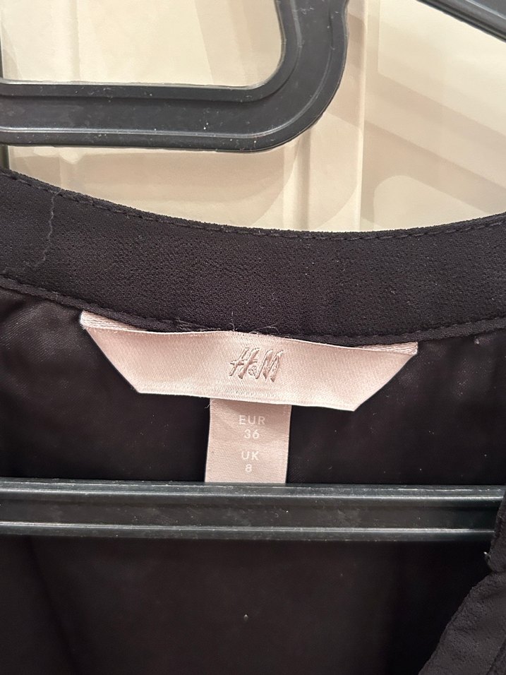 H&M Siyah Piliseli Midi Elbise - Görsel 3