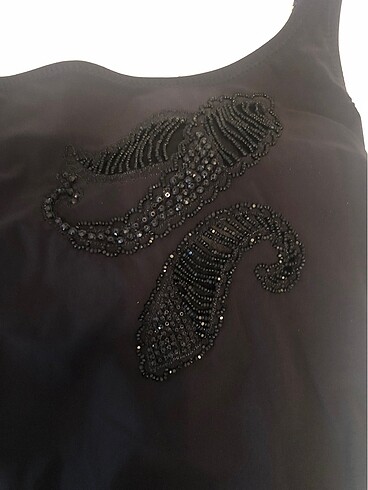 Gideon Oberson , siyah işlemeli şık mayo - Görsel 2