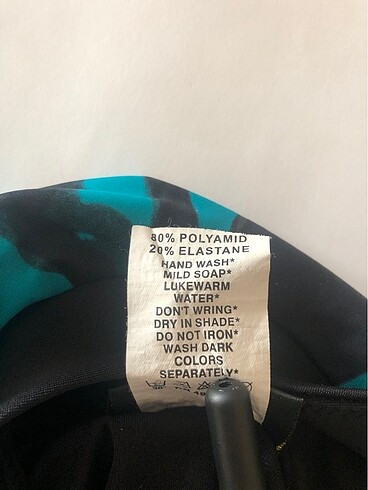 Gottex , ördek yeşilli fonlu siyah desenli mayo - Görsel 5