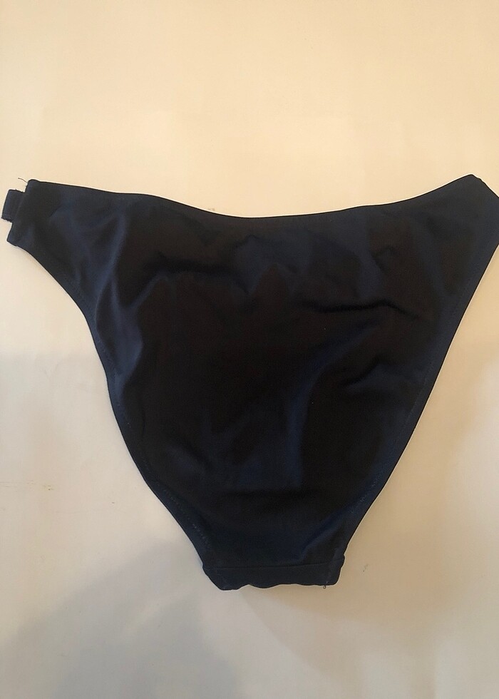 La Perla çok temiz ve şık lacivert bikini - Görsel 3