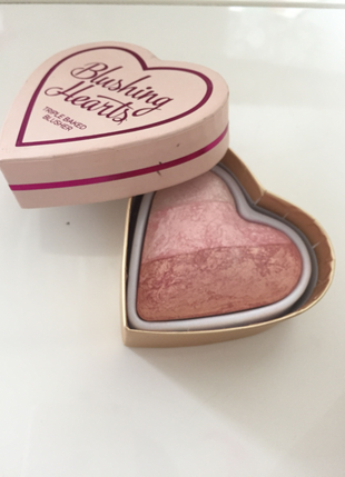 Blushing Hearts