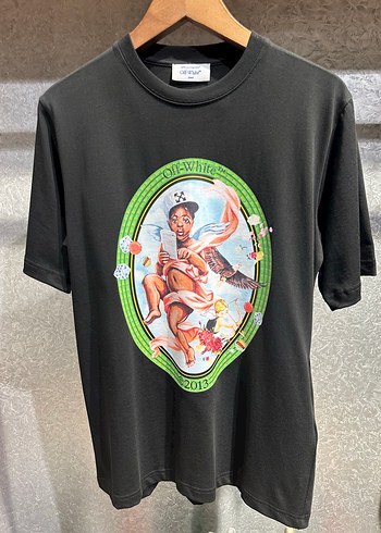 Off-White ürünü