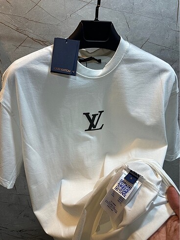 Louis Vuitton Louis Vuitton