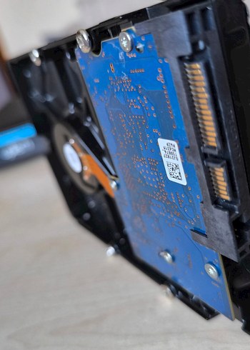 Toshiba Toshiba 1TB SATA 6Gb/s Sabit Disk
