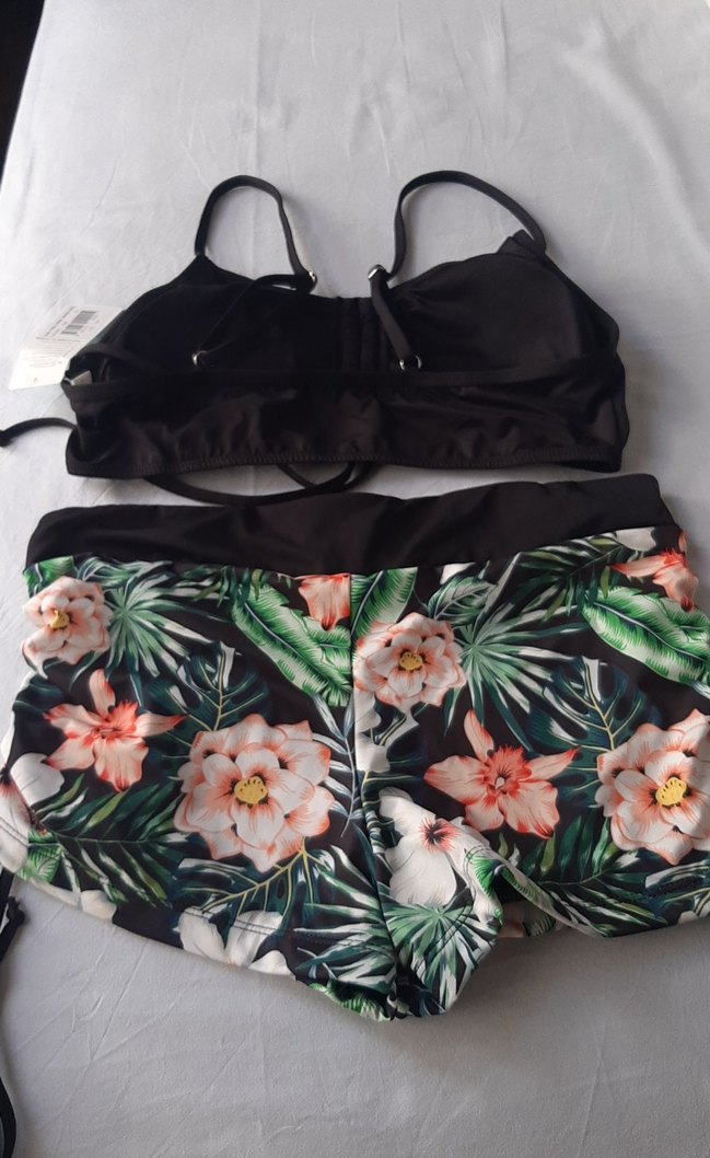 Çiçek Desenli Mini Şortlu Kadın Mayo - Görsel 2