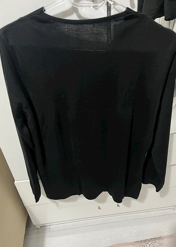 Siyah V Yaka İnce Yün Kadın Kazak - Görsel 2