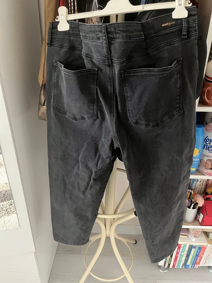 Gri Kemerli Kadın Denim Pantolon - Görsel 2