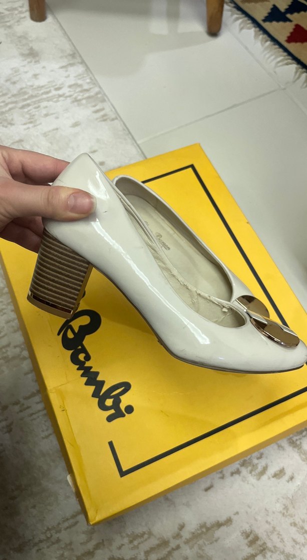 Tokalı Beyaz Kadın Topuklu Babet - Görsel 2