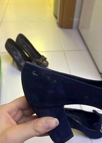 Koyu Mavi Süet Tokalı Klasik Topuklu Ayakkabı - Görsel 4