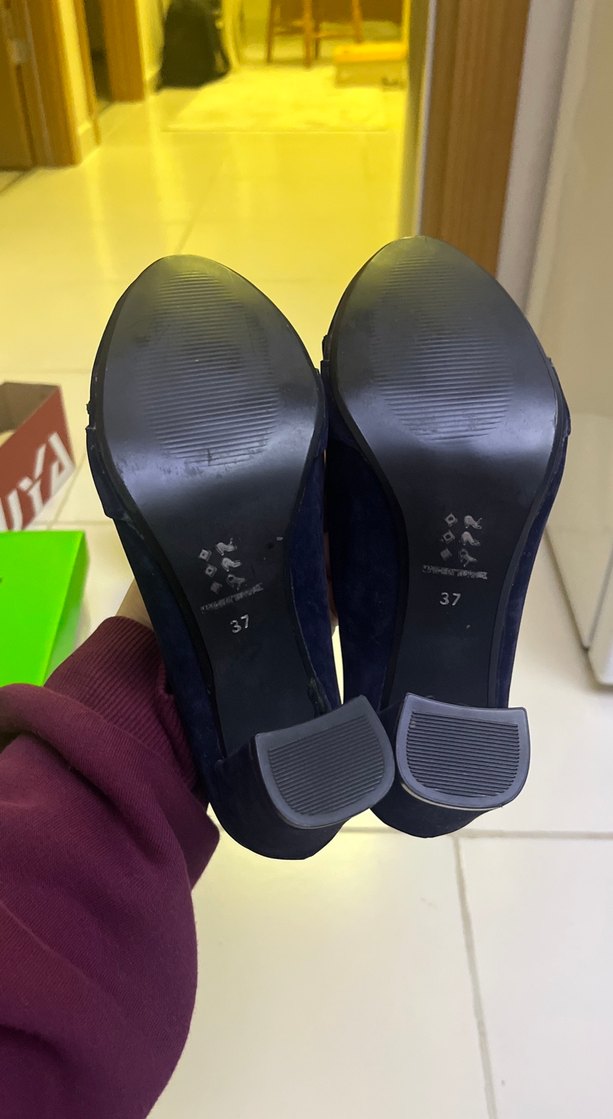 Koyu Mavi Süet Tokalı Klasik Topuklu Ayakkabı - Görsel 3