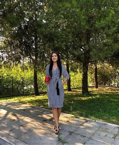 40 Beden İpekyol çizgili elbise