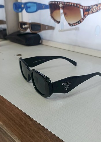 Prada Prada Siyah Kadın Güneş Gözlüğü