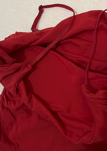 Kırmızı İnce Askılı bluz - Görsel 3