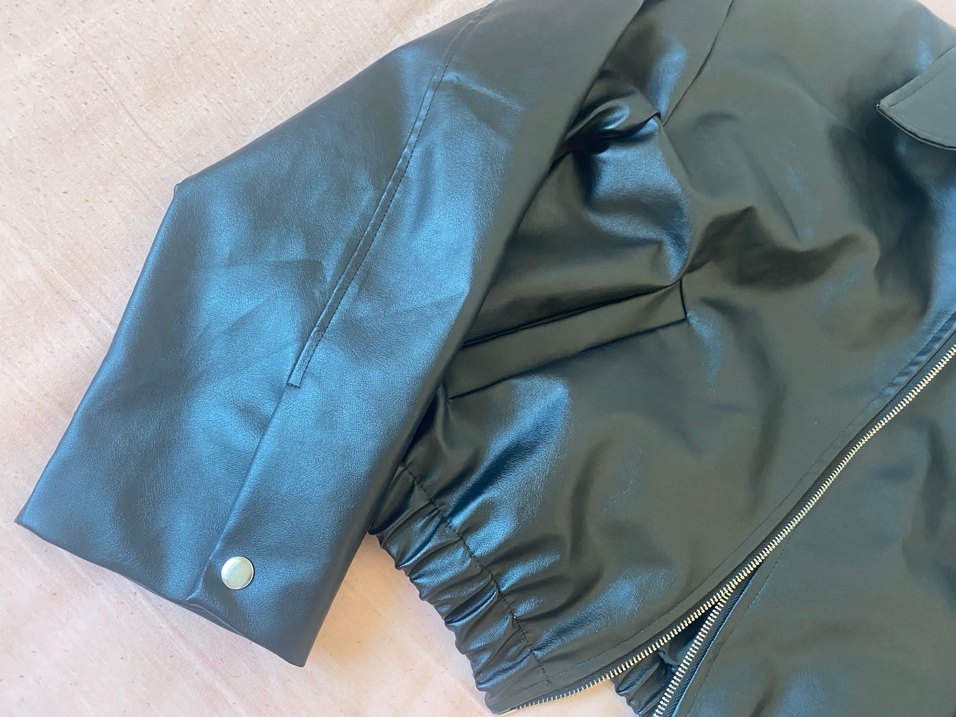 Siyah Parlak Deri Kadın Ceket - Görsel 4