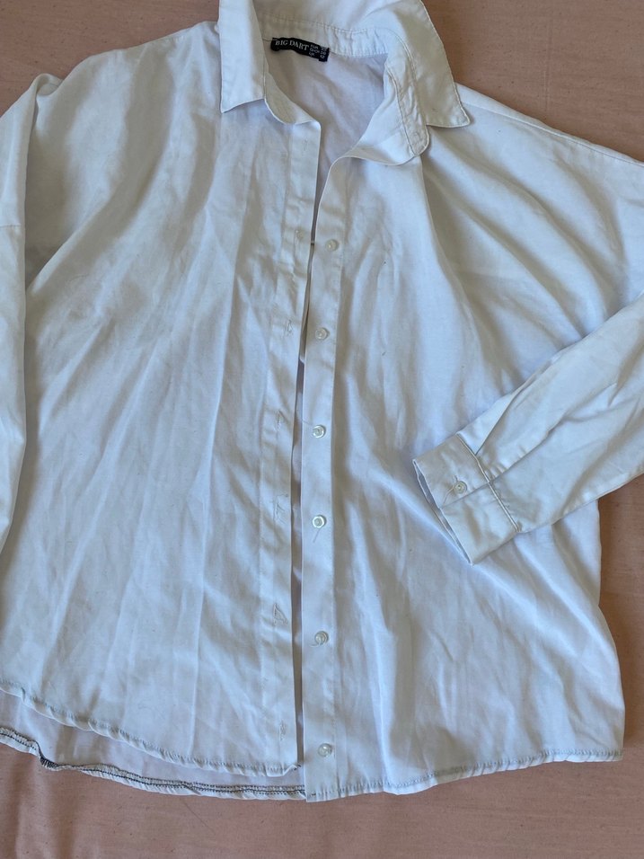 Düğmeli Beyaz Keten Kadın Gömlek - Görsel 2