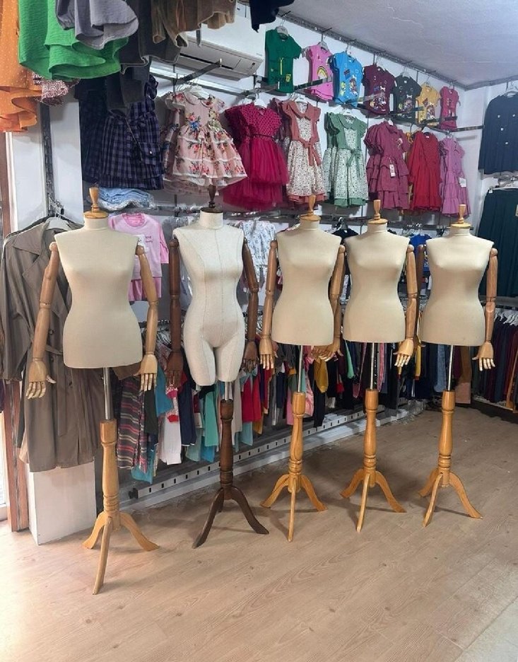 Bej Üstü Kumaşlı Ahşap Kollu Manken - Görsel 2