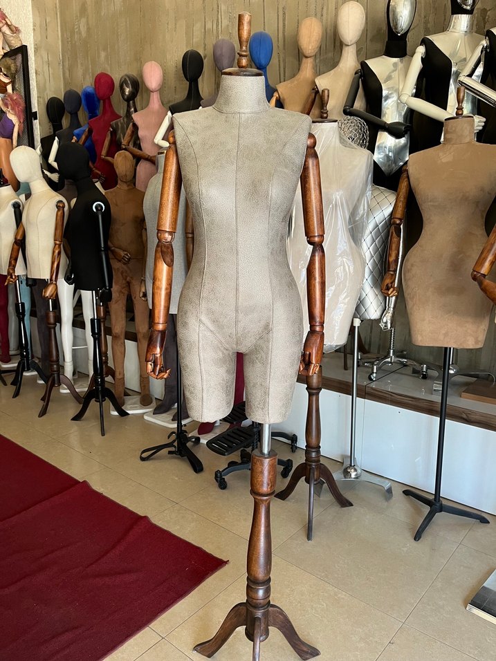 Kahverengi Midi Hemşire Korsesi manken paçalı manken - Görsel 2